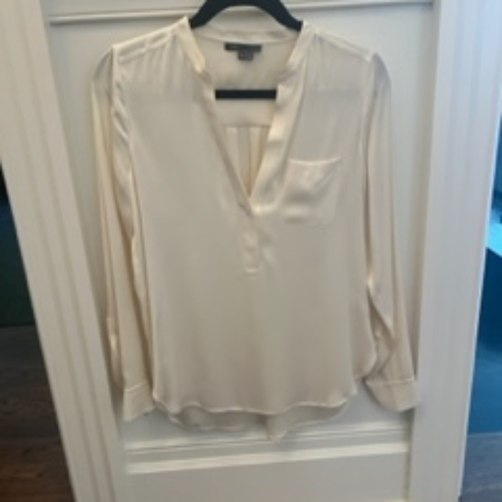 VINCE Silk Blend Split V- neck Long Sleeve  Blouse